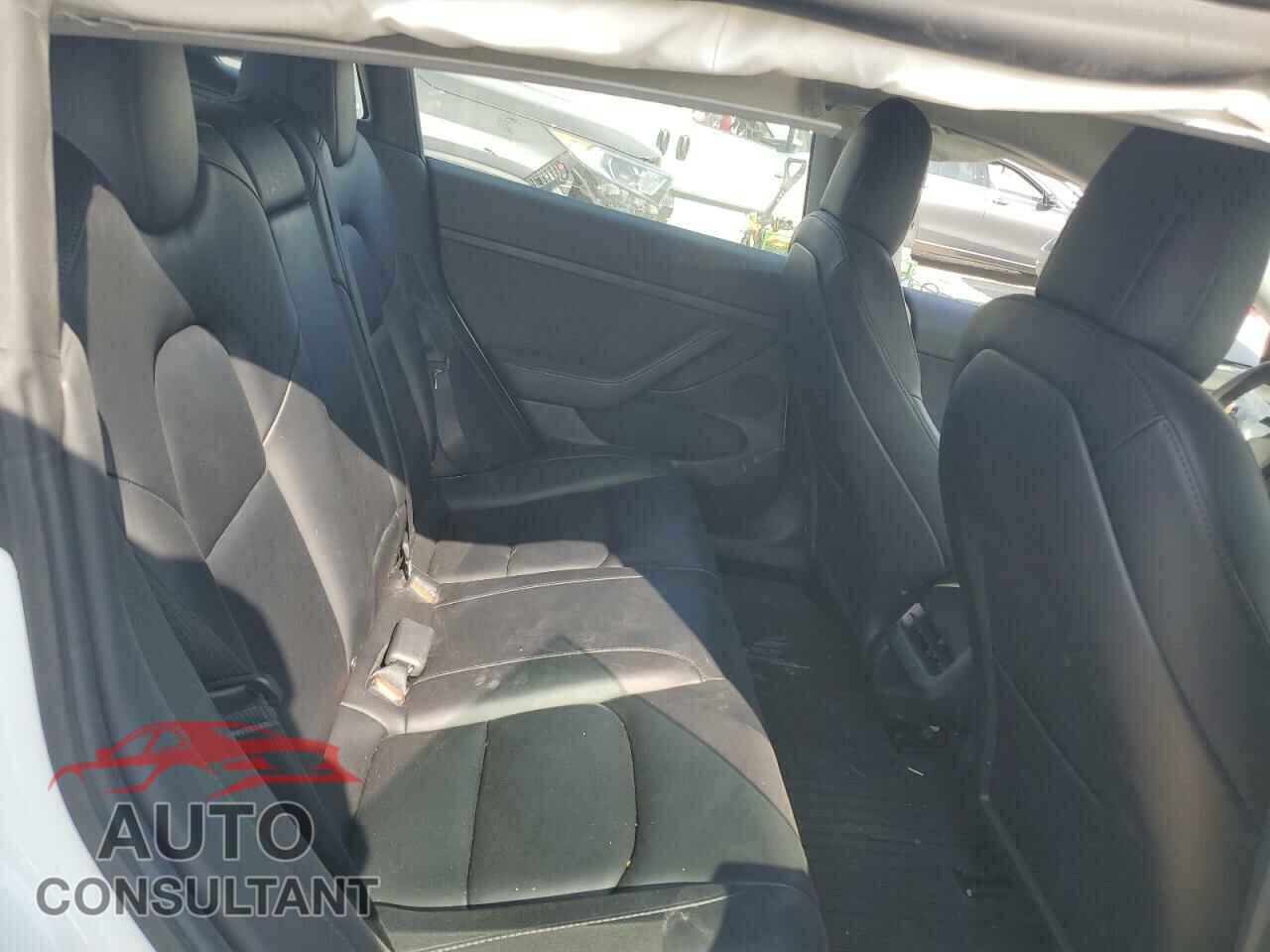 TESLA MODEL 3 2021 - 5YJ3E1EC6MF005184
