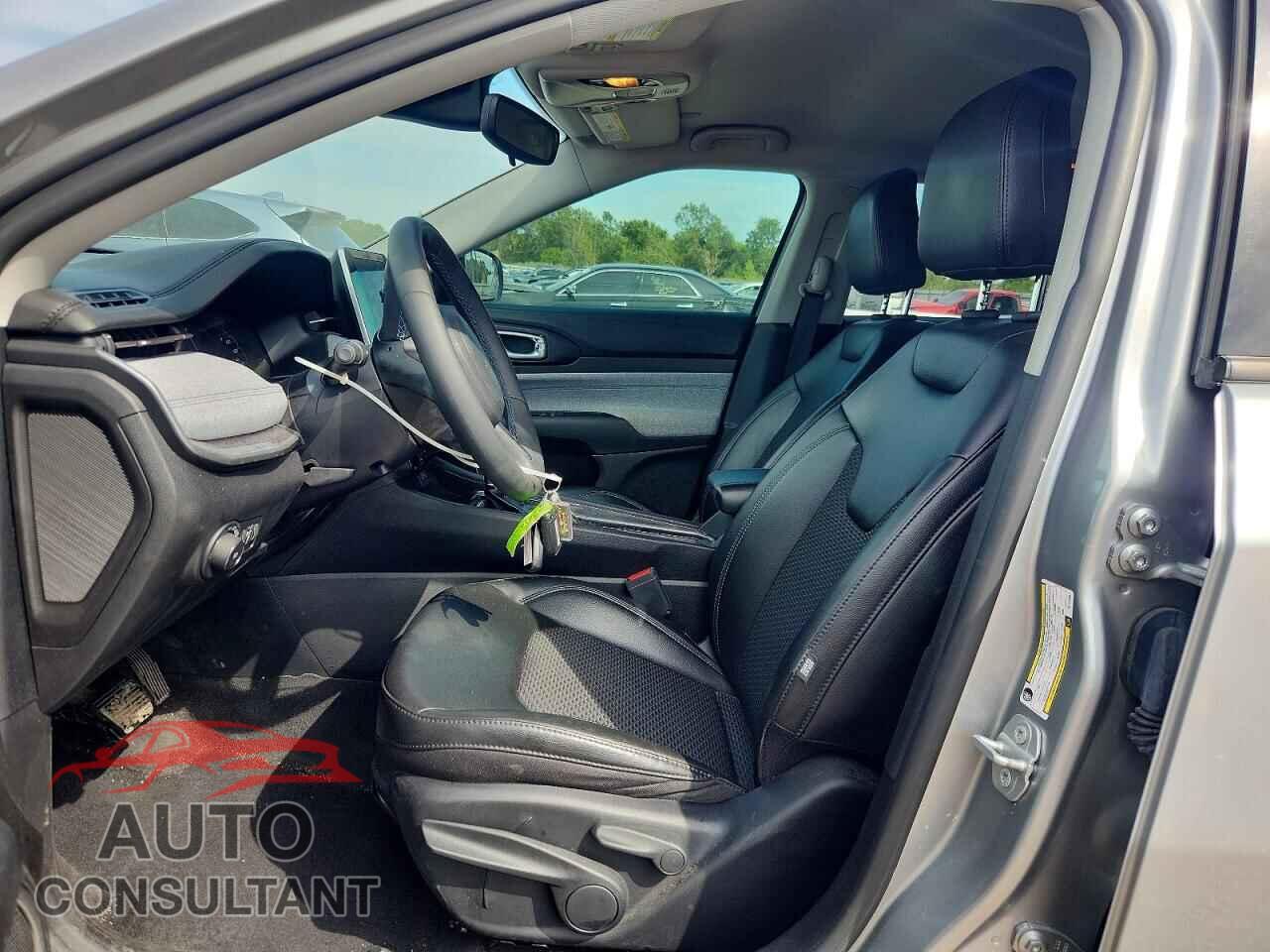JEEP COMPASS 2022 - 3C4NJDBB9NT165631