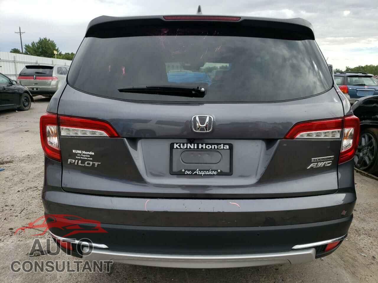 HONDA PILOT 2019 - 5FNYF6H64KB023640