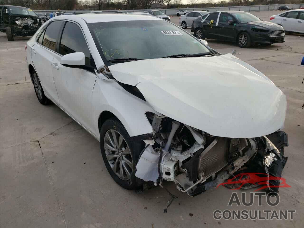 TOYOTA CAMRY 2016 - 4T4BF1FK2GR568244