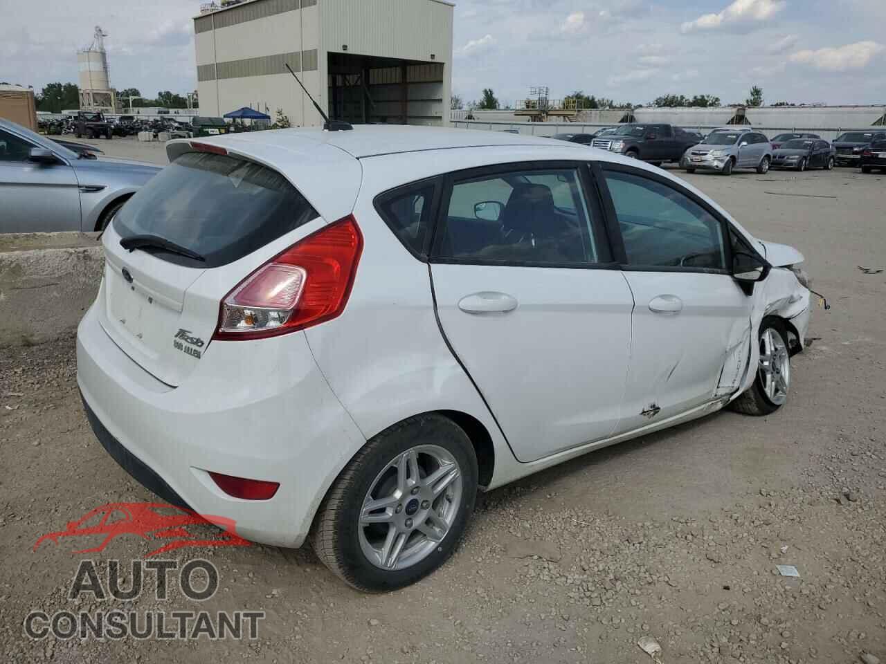 FORD FIESTA 2017 - 3FADP4EJXHM156048