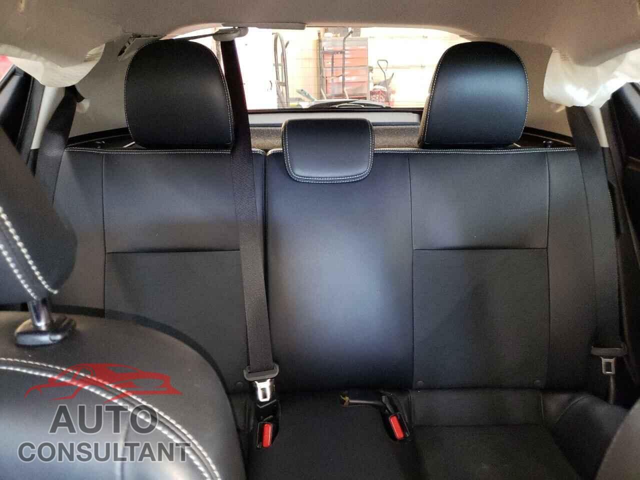 TOYOTA PRIUS 2017 - JTDKDTB33H1595891
