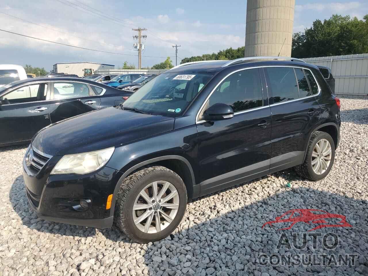 VOLKSWAGEN TIGUAN 2011 - WVGAV7AX3BW559645