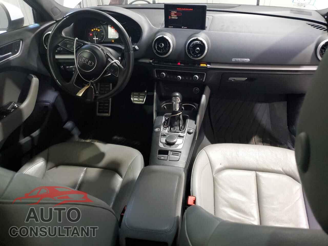 AUDI A3 2017 - WAUUPBFF8HA137582