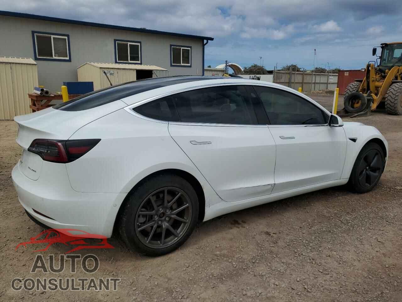 TESLA MODEL 3 2018 - 5YJ3E1EB0JF094804