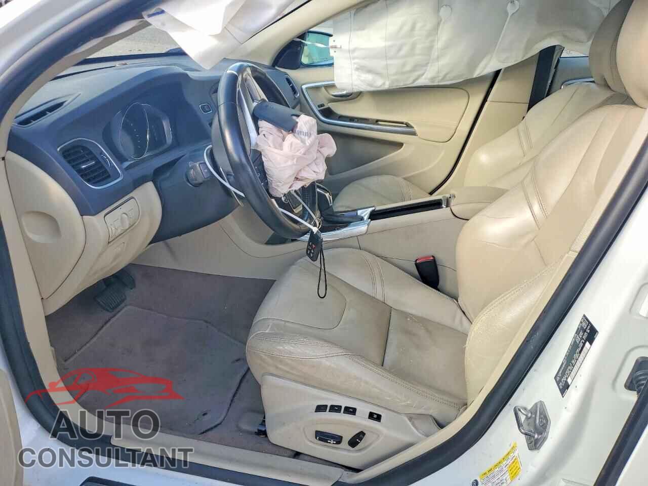 VOLVO S60 2014 - YV1902FH4E2272931