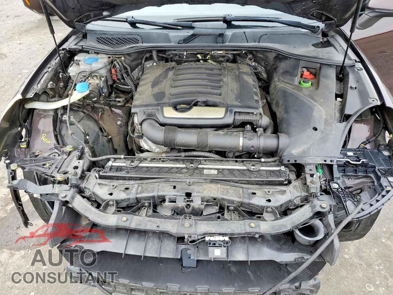 PORSCHE CAYENNE 2017 - WP1AA2A21HKA88200