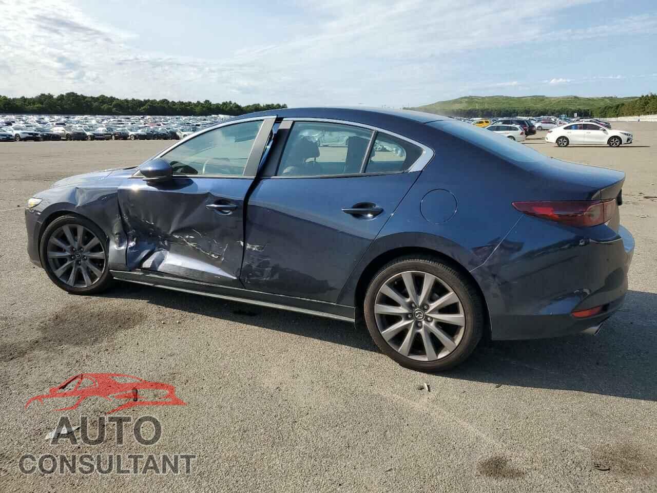 MAZDA 3 2021 - 3MZBPBBM4MM208155