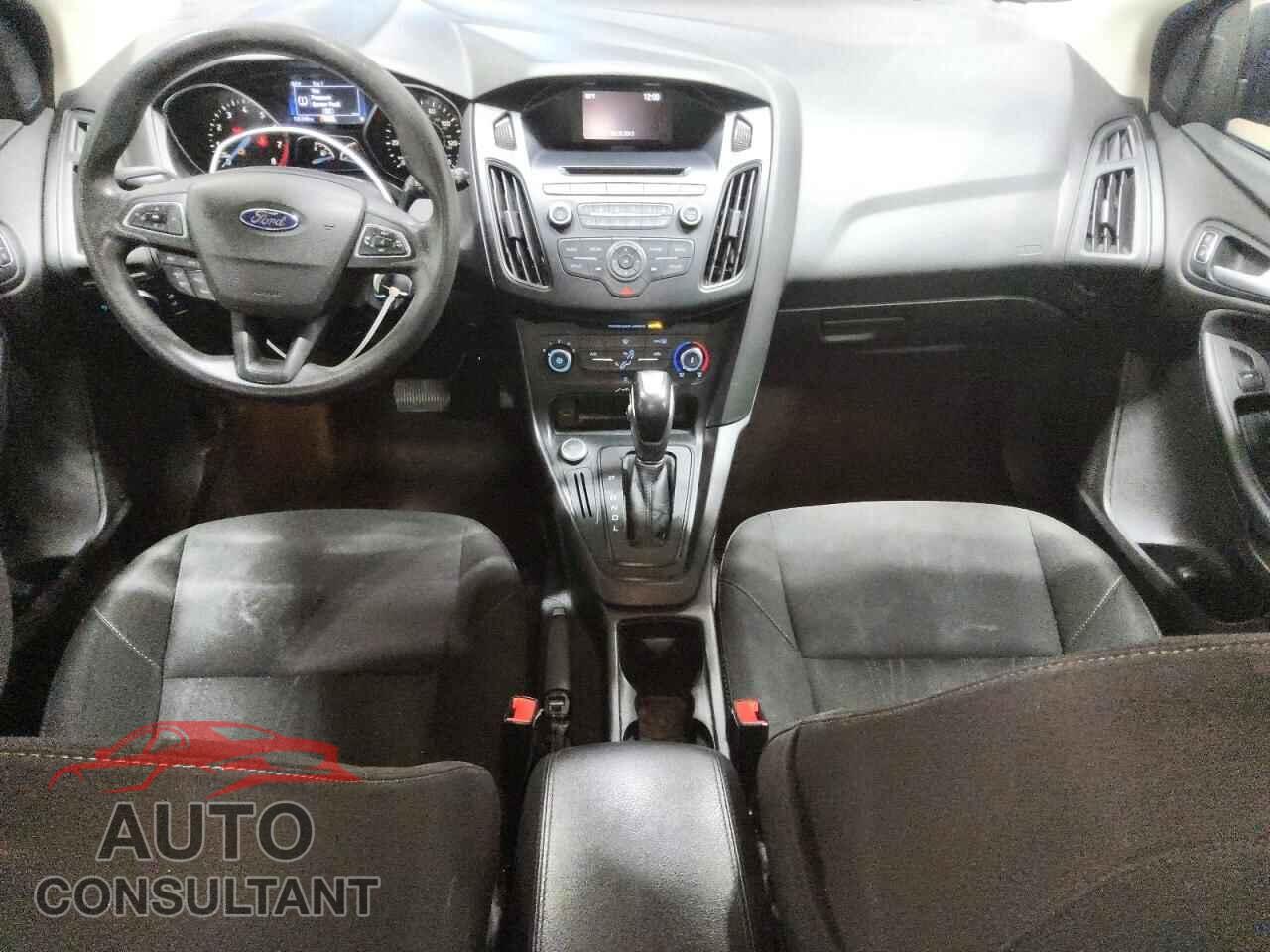 FORD FOCUS 2016 - 1FADP3K28GL213712