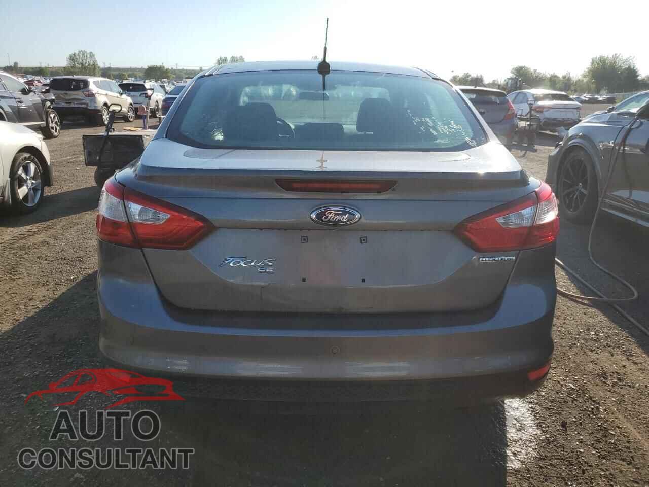 FORD FOCUS 2013 - 1FADP3F2XDL120065