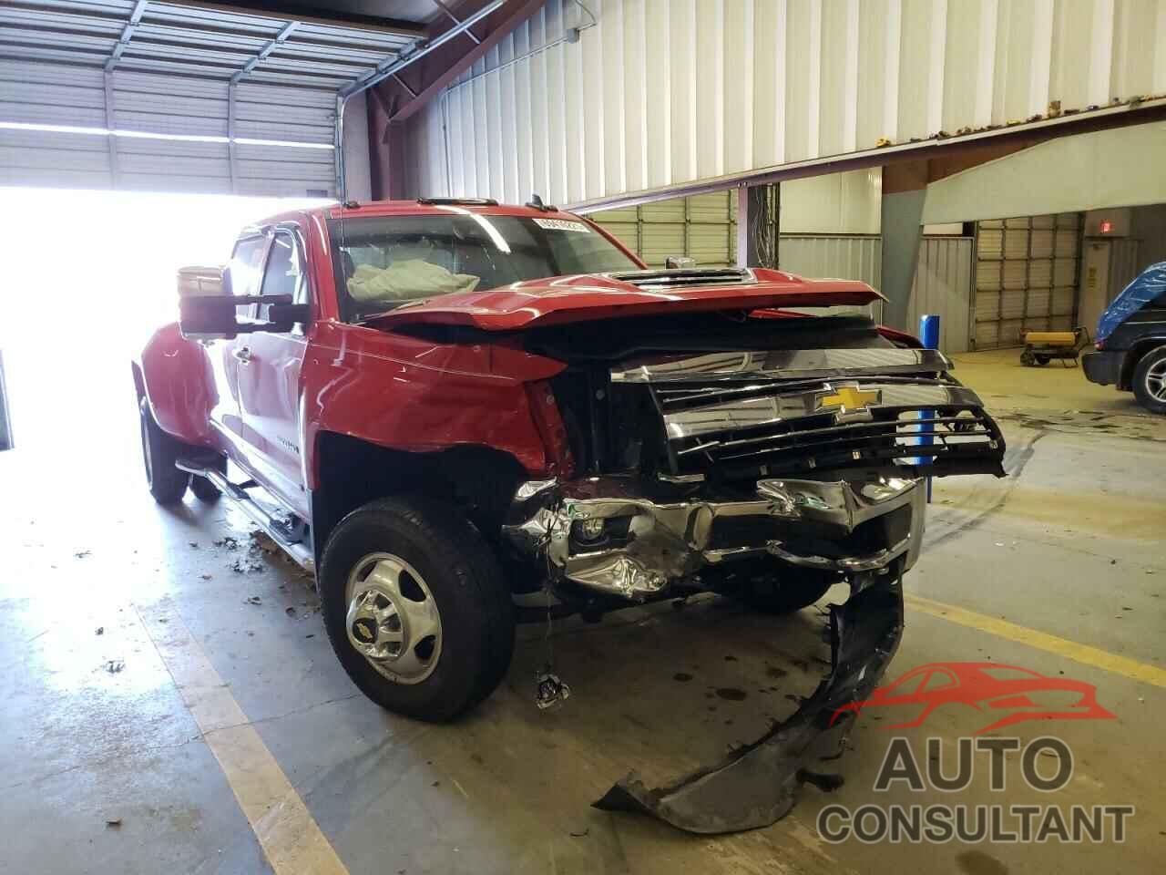 CHEVROLET SILVERADO 2018 - 1GC4K0EY5JF108011