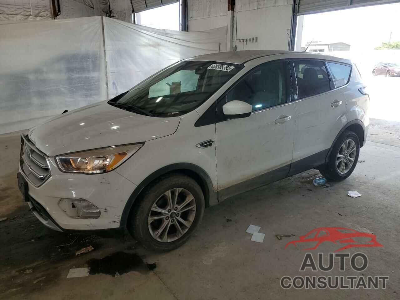 FORD ESCAPE 2017 - 1FMCU0GD3HUC55588