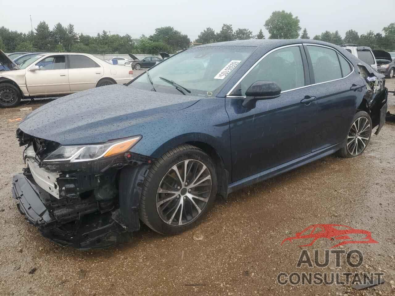 TOYOTA CAMRY 2018 - 4T1B11HK6JU661023