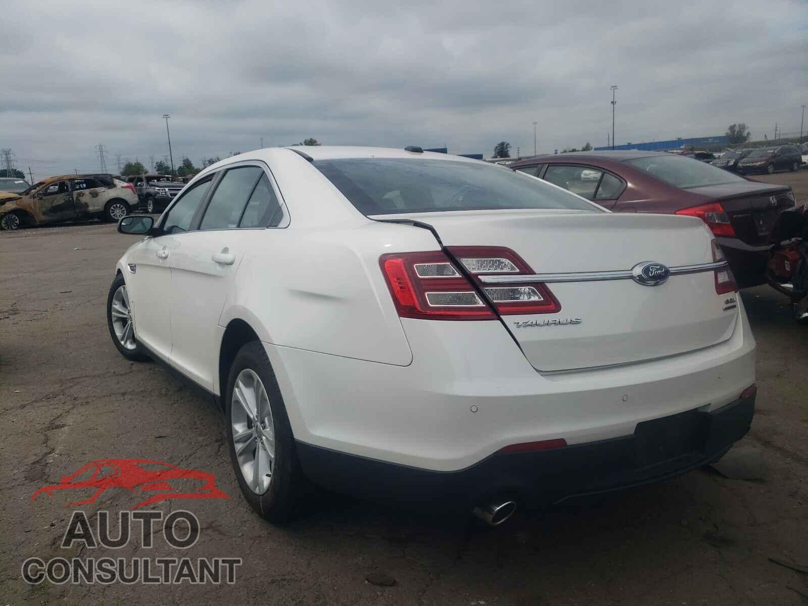 FORD TAURUS 2016 - 1FAHP2E88GG131371