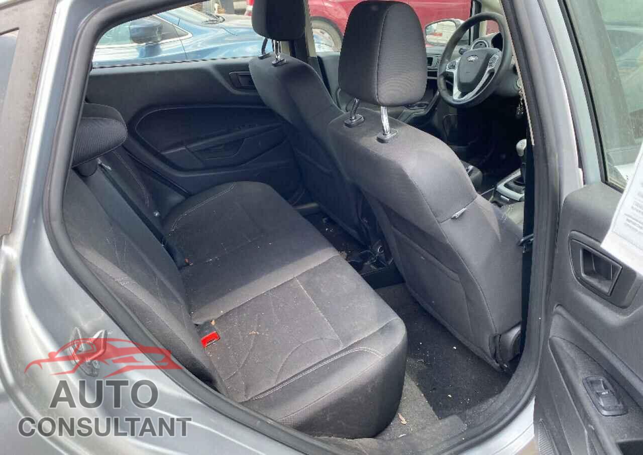 FORD FIESTA 2017 - 3FADP4EE5HM123347