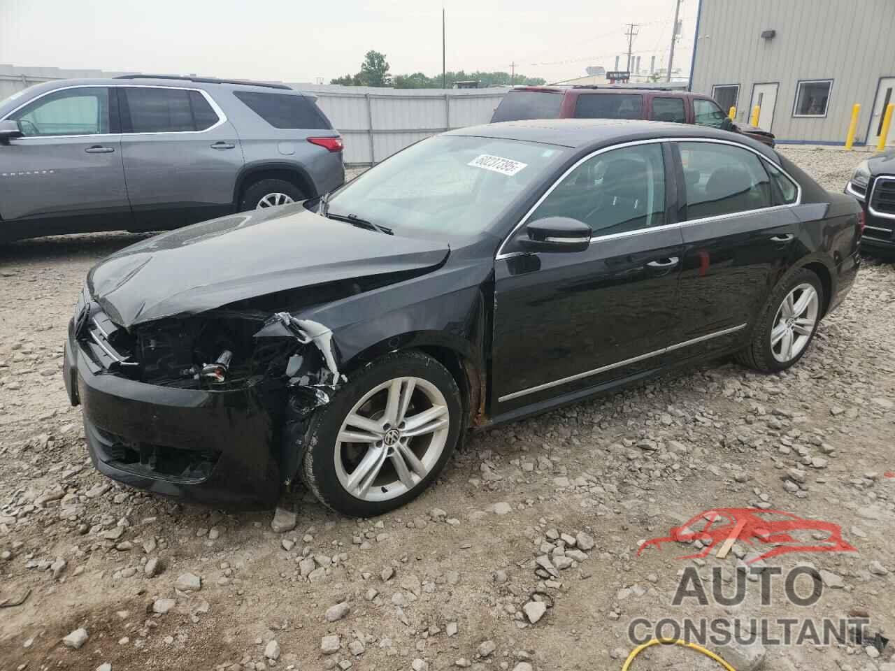 VOLKSWAGEN PASSAT 2013 - 1VWCM7A30DC052202