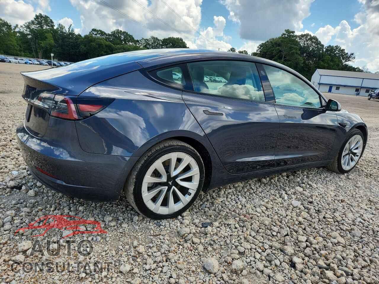 TESLA MODEL 3 2022 - 5YJ3E1EA5NF188089