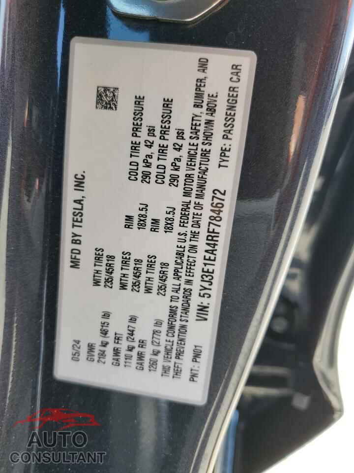TESLA MODEL 3 2024 - 5YJ3E1EA4RF784672
