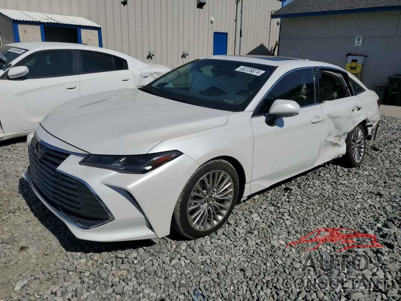 TOYOTA AVALON 2019 - 4T1BZ1FB7KU025689