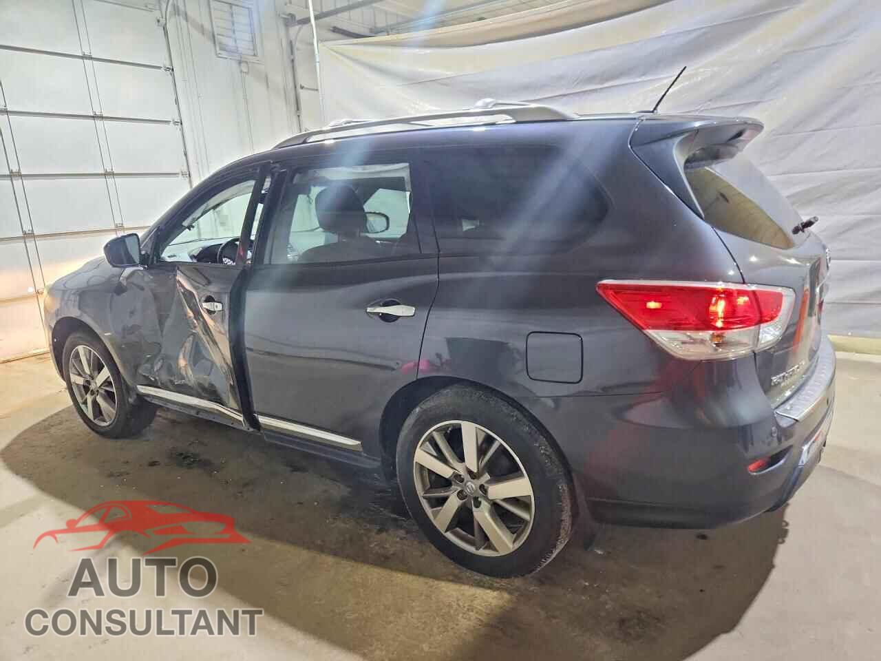 NISSAN PATHFINDER 2013 - 5N1AR2MN2DC643249