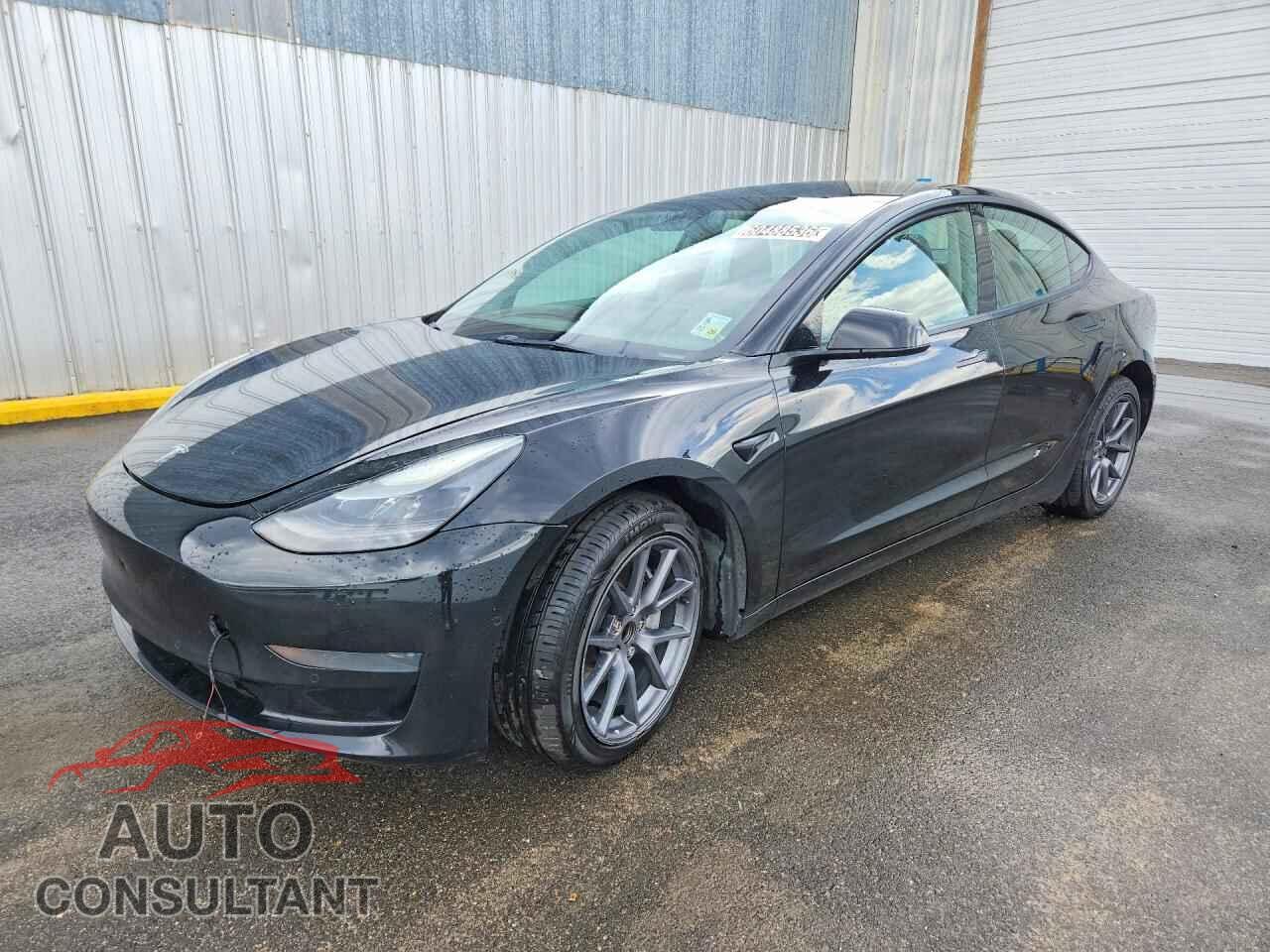 TESLA MODEL 3 2022 - 5YJ3E1EA9NF187673