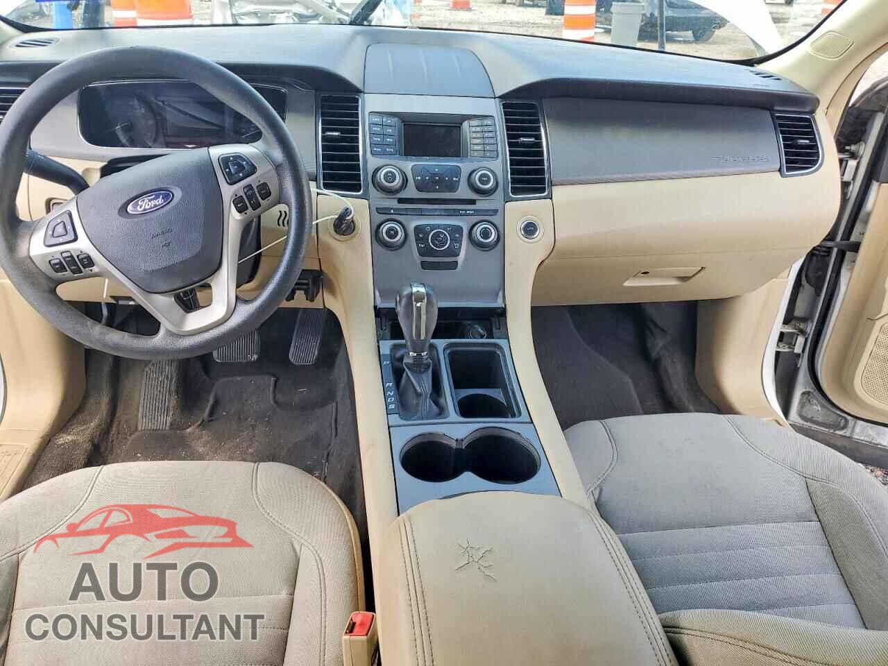 FORD TAURUS 2018 - 1FAHP2D87JG117180