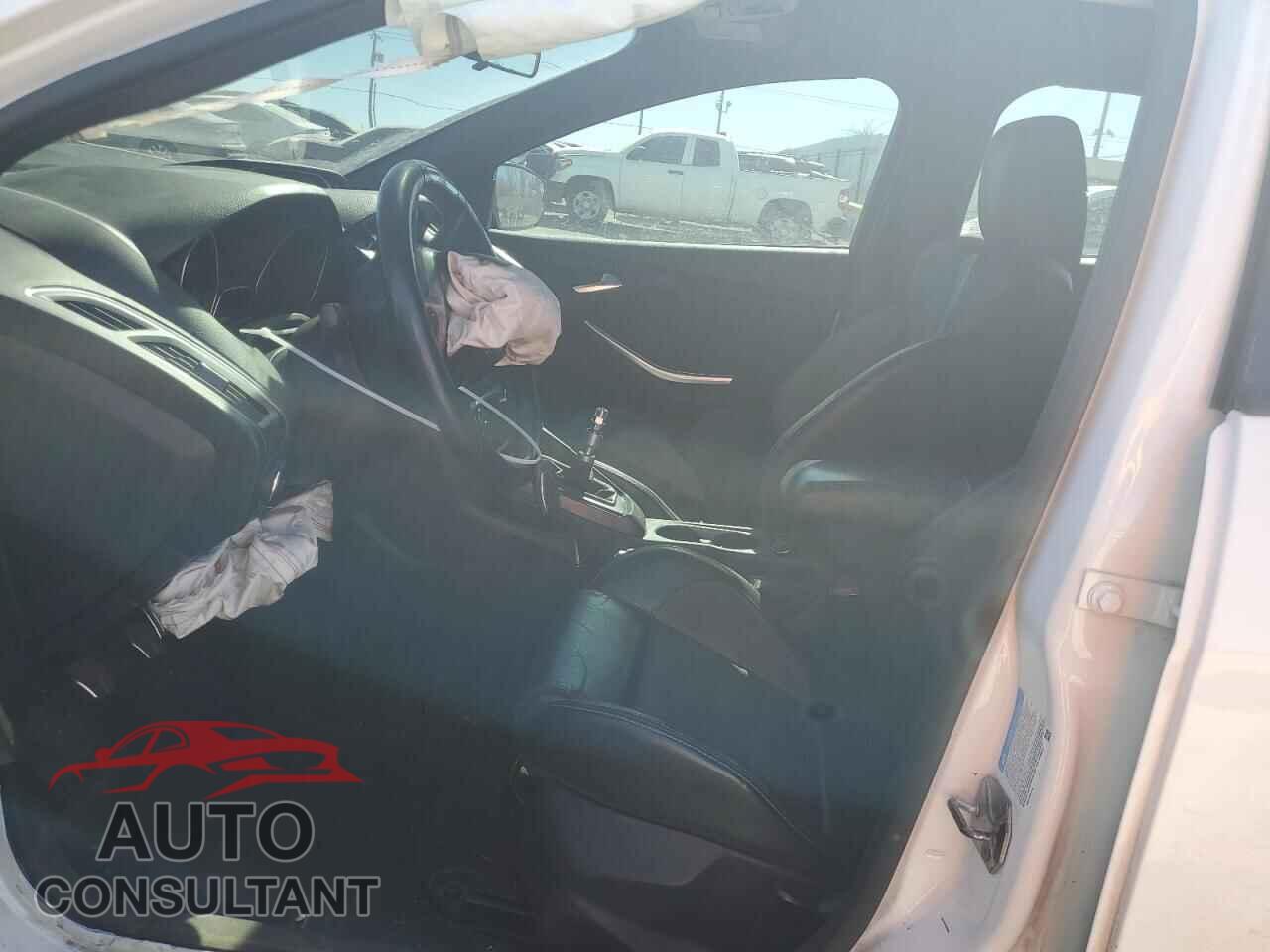 FORD FOCUS 2014 - 1FADP3L90EL446850