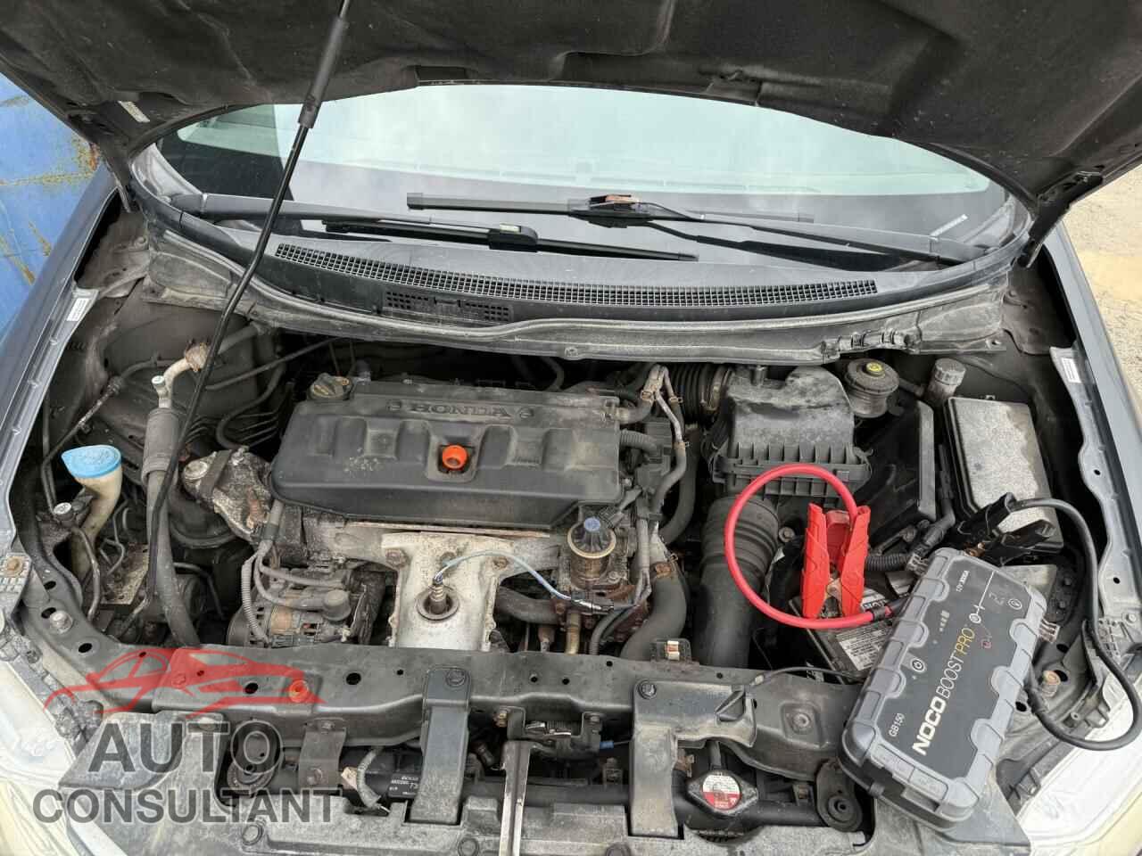 HONDA CIVIC 2012 - 2HGFB2E43CH022104