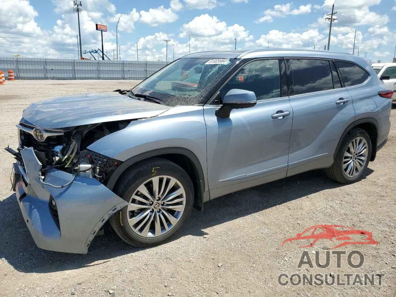 TOYOTA HIGHLANDER 2022 - 5TDFZRBH9NS228476