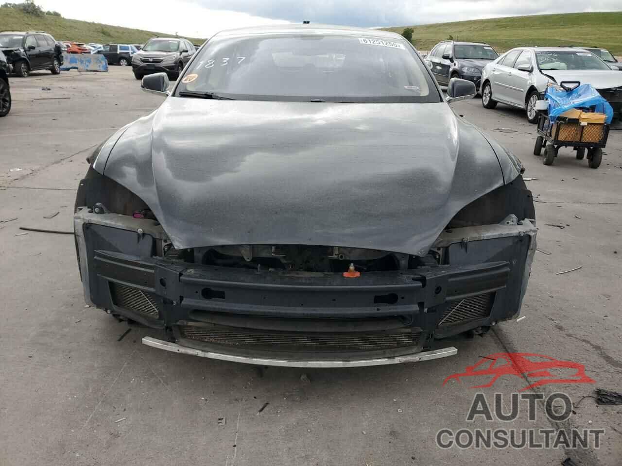 TESLA MODEL S 2013 - 5YJSA1CG4DFP04956