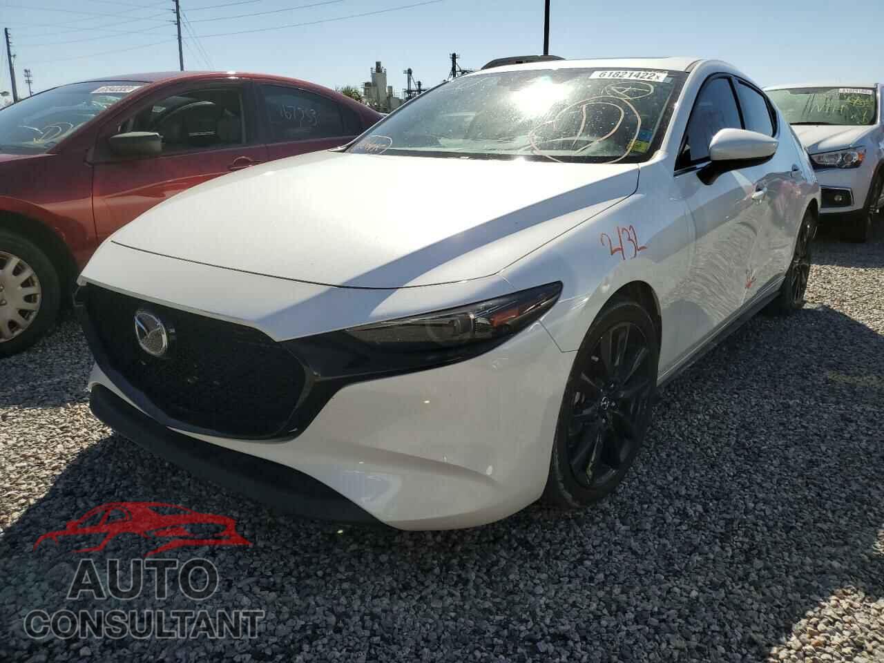 MAZDA 3 2019 - JM1BPANM2K1139114
