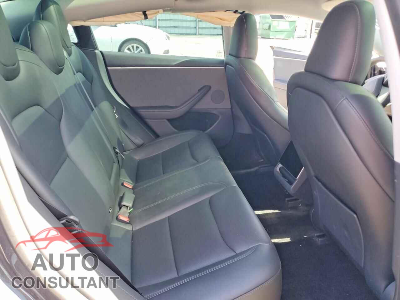 TESLA MODEL 3 2025 - 5YJ3E1EA9SF904262