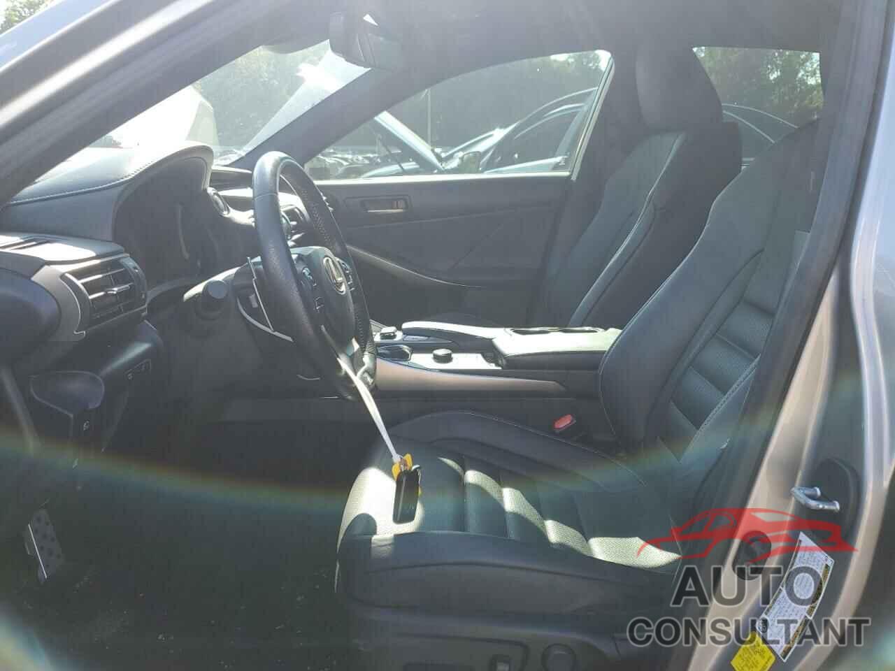 LEXUS IS 2019 - JTHC81D26K5039414