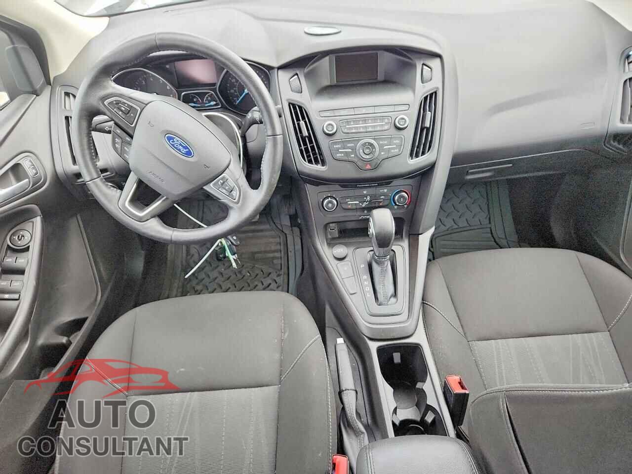 FORD FOCUS 2018 - 1FADP3F21JL268505