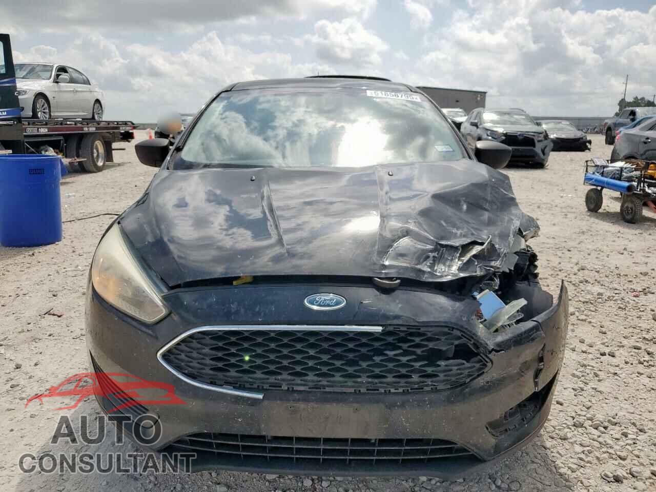 FORD FOCUS 2017 - 1FADP3E25HL283827