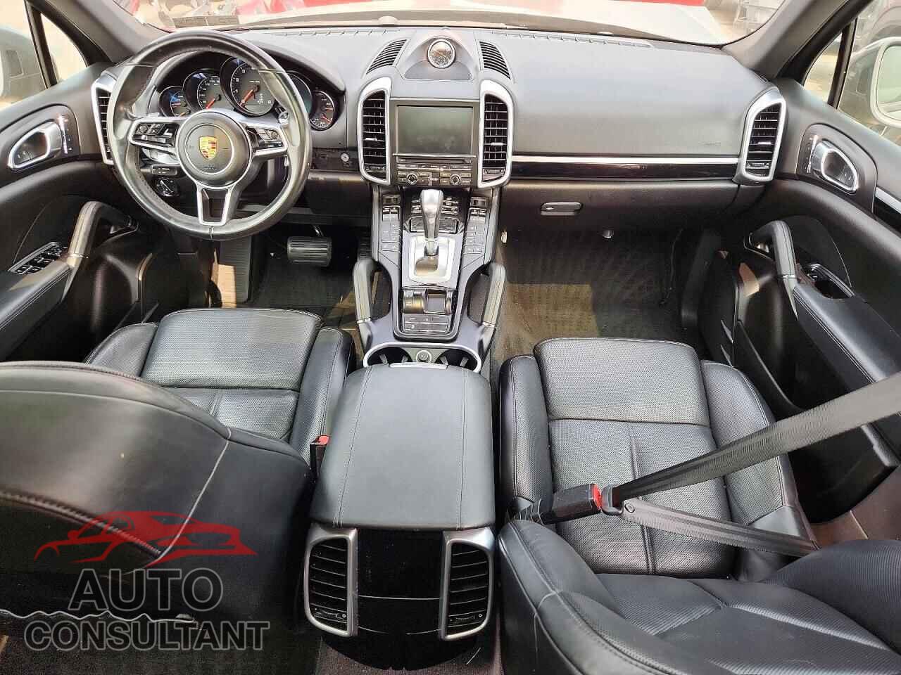 PORSCHE CAYENNE 2016 - WP1AA2A27GLA09279