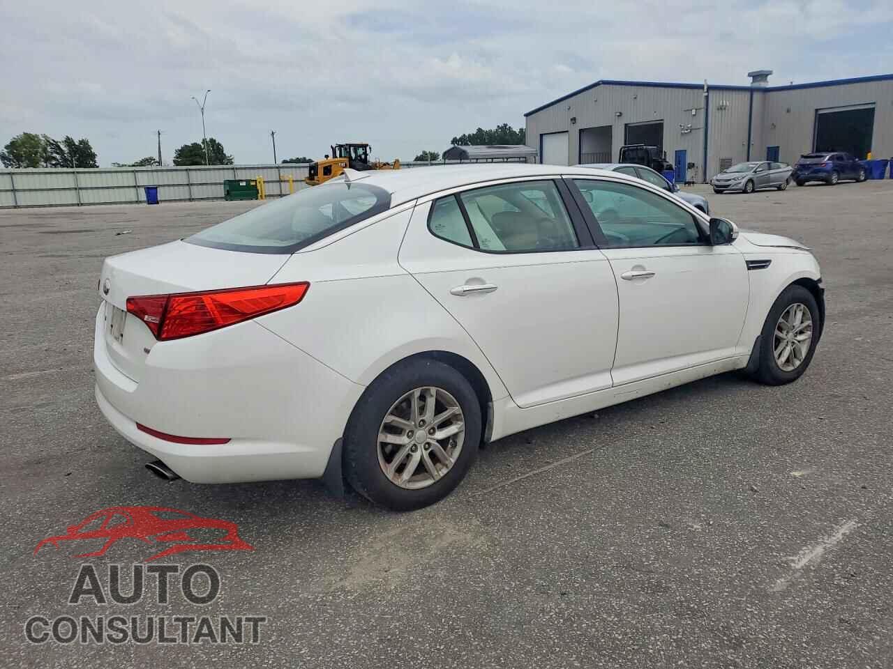 KIA OPTIMA 2013 - KNAGM4A78D5352111