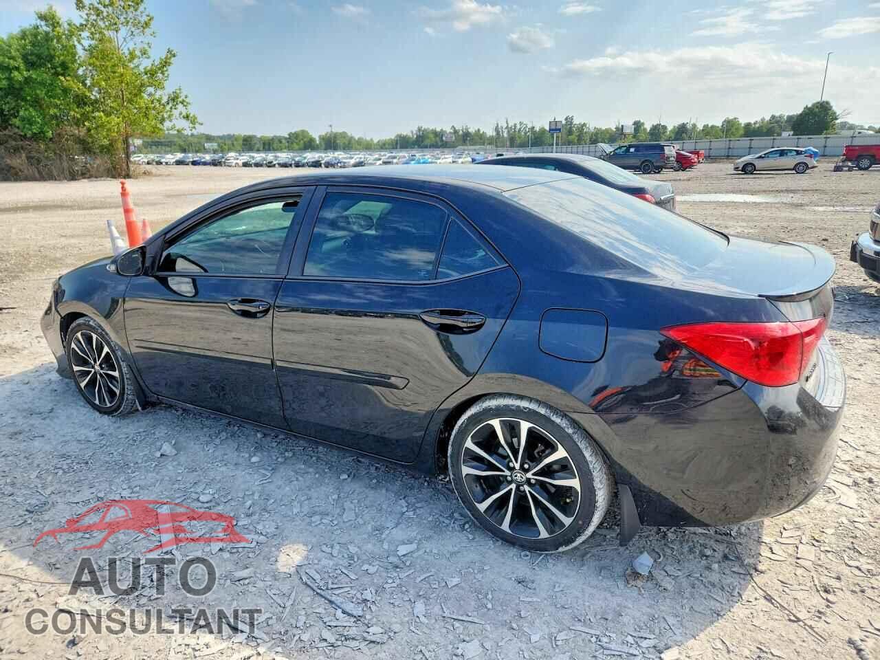 TOYOTA COROLLA 2017 - 2T1BURHEXHC878330