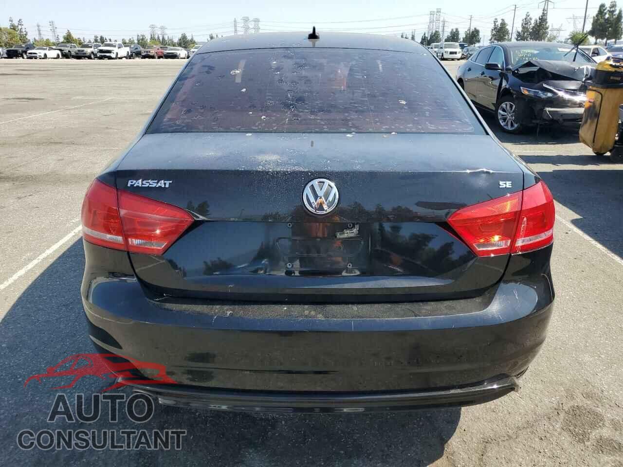 VOLKSWAGEN PASSAT 2013 - 1VWBP7A35DC060556