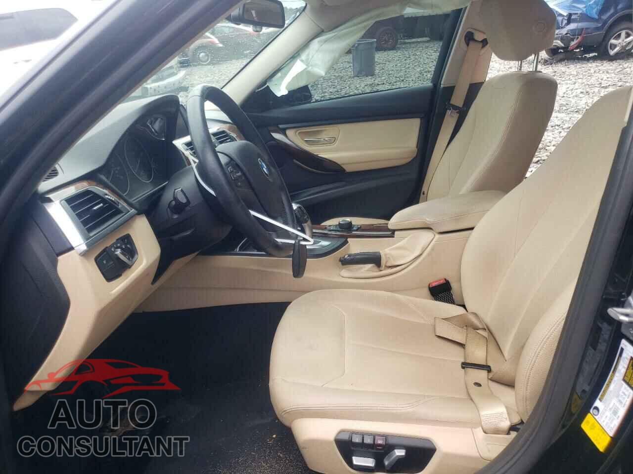 BMW 3 SERIES 2018 - WBA8E1G56JNU90277