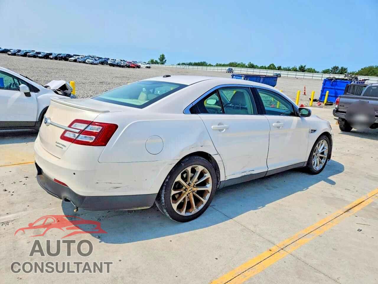 FORD TAURUS 2013 - 1FAHP2F83DG104895