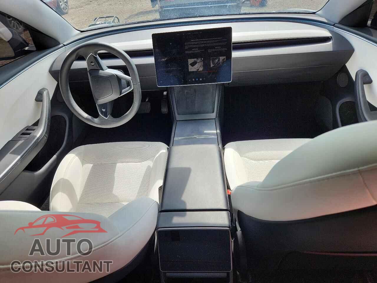 TESLA MODEL 3 2024 - 5YJ3E1EB2RF807102
