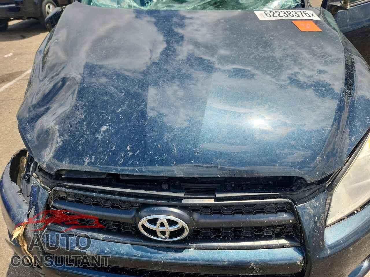 TOYOTA RAV4 2012 - 2T3ZF4DV9CW153401