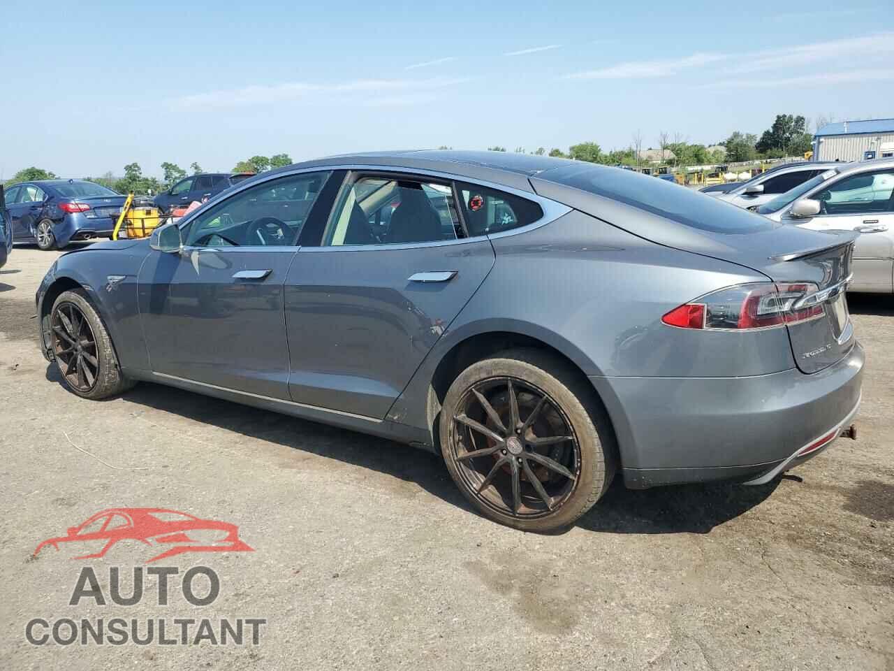 TESLA MODEL S 2013 - 5YJSA1CP5DFP05260