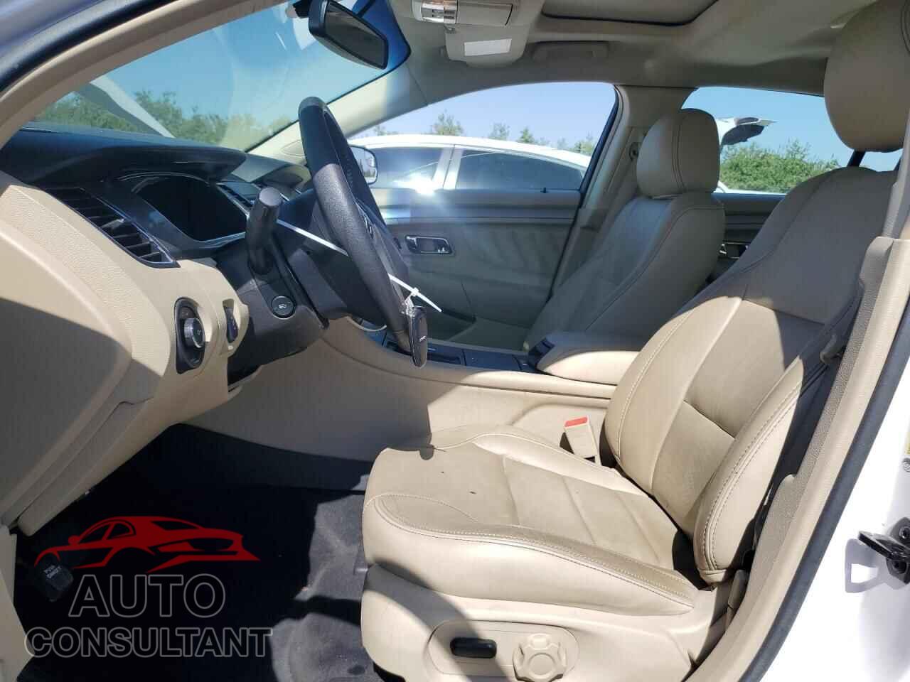 FORD TAURUS 2017 - 1FAHP2E86HG114795