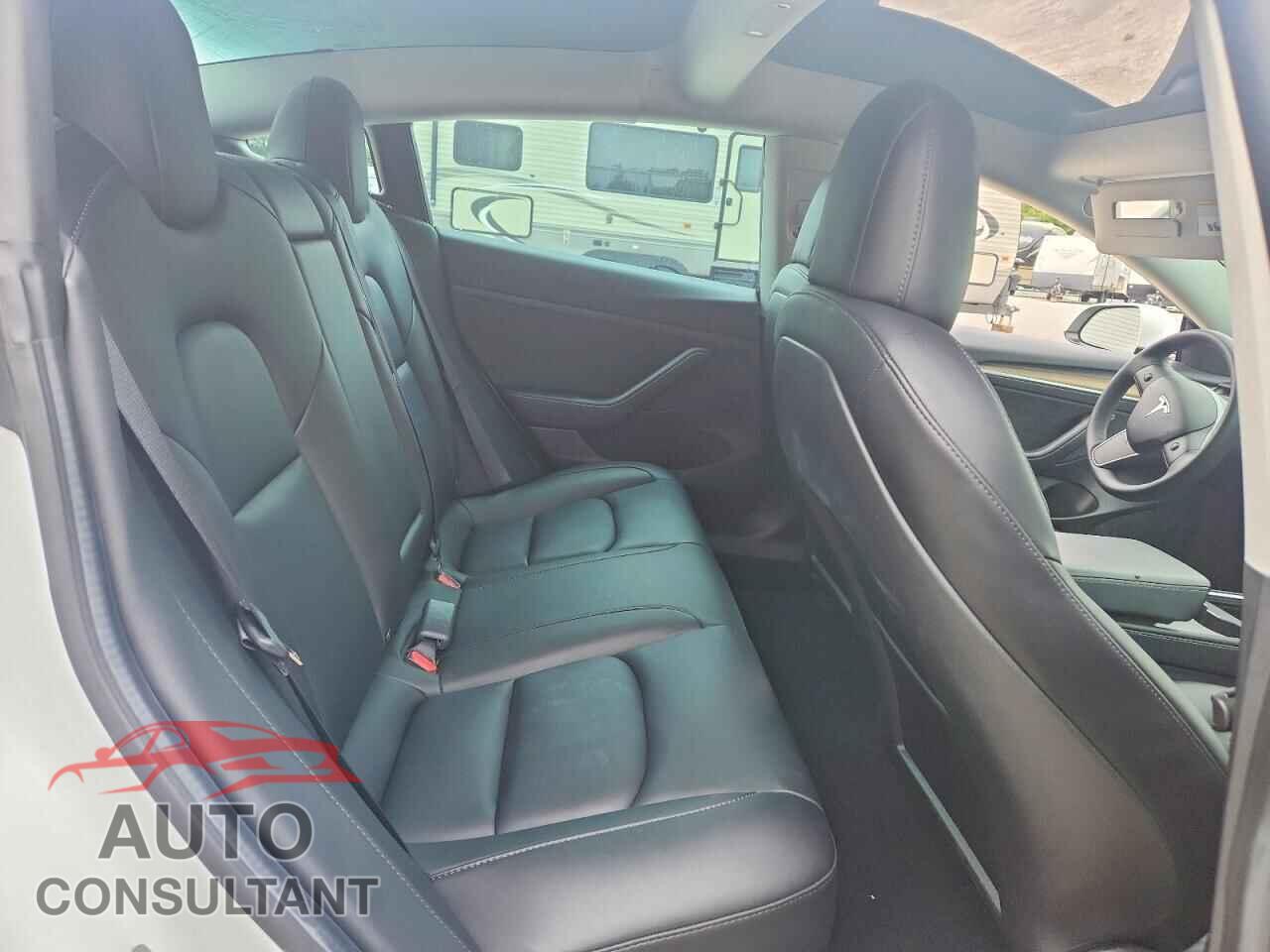 TESLA MODEL 3 2021 - 5YJ3E1EB2MF055930