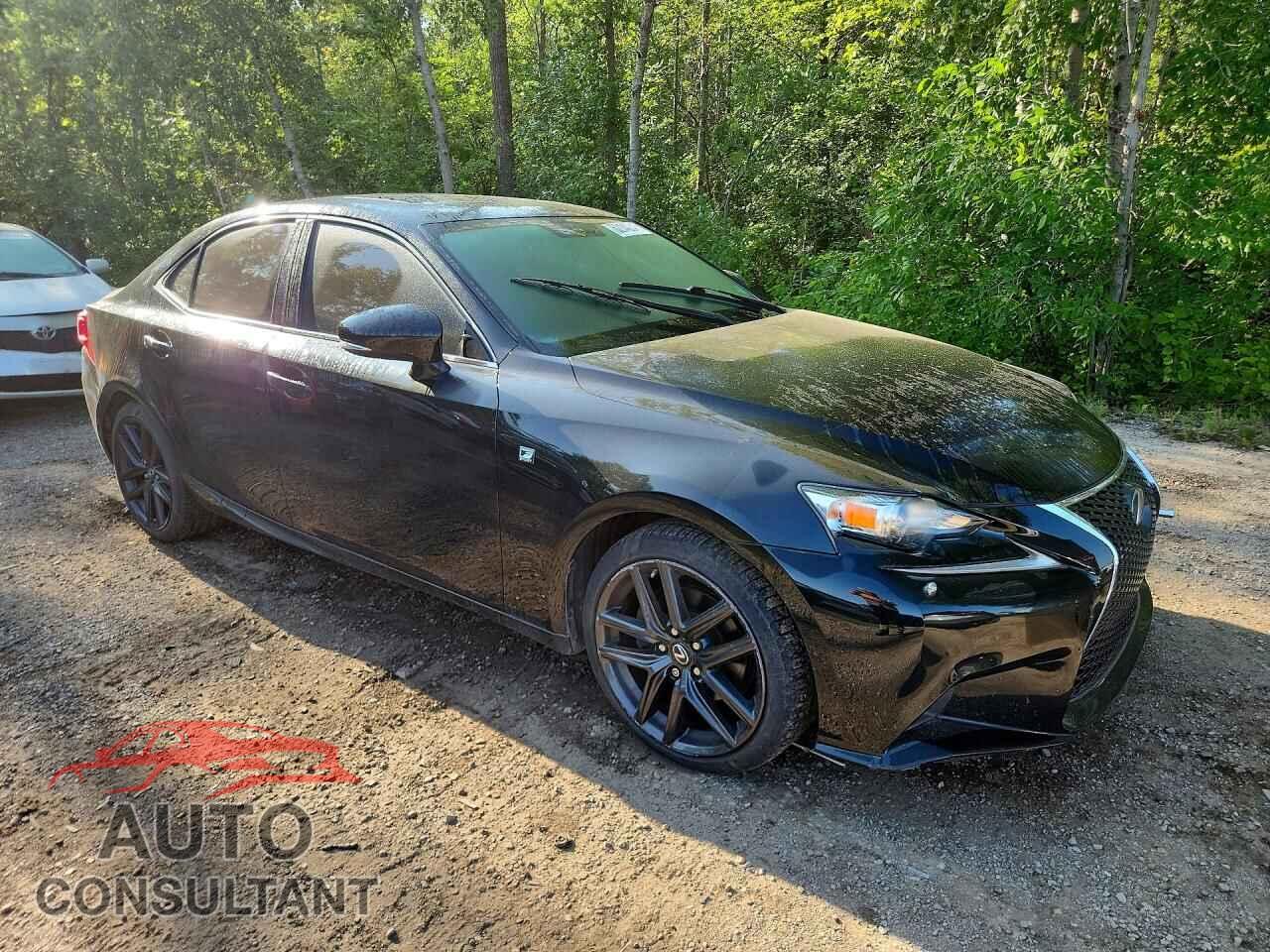 LEXUS IS 2015 - JTHCF1D28F5017541
