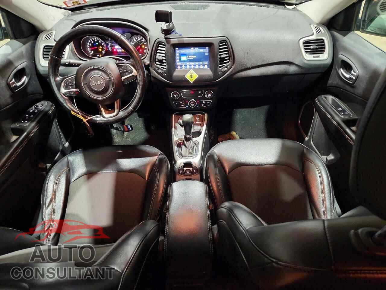 JEEP COMPASS 2019 - 3C4NJDBB8KT847783