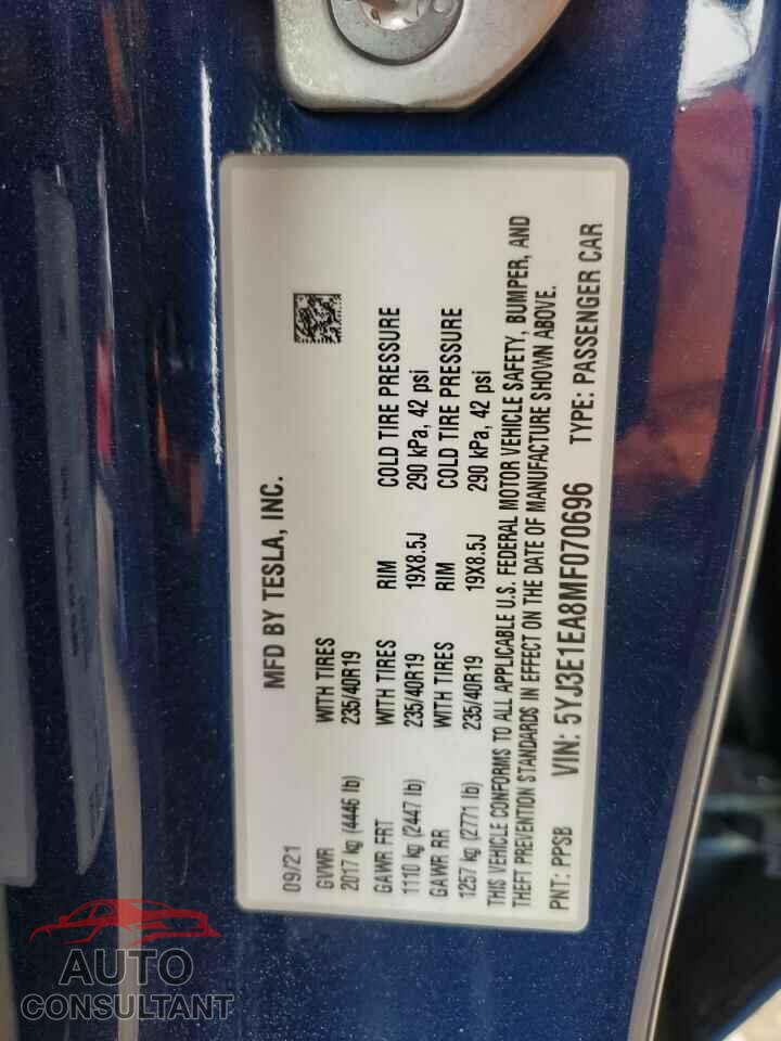 TESLA MODEL 3 2021 - 5YJ3E1EA8MF070696
