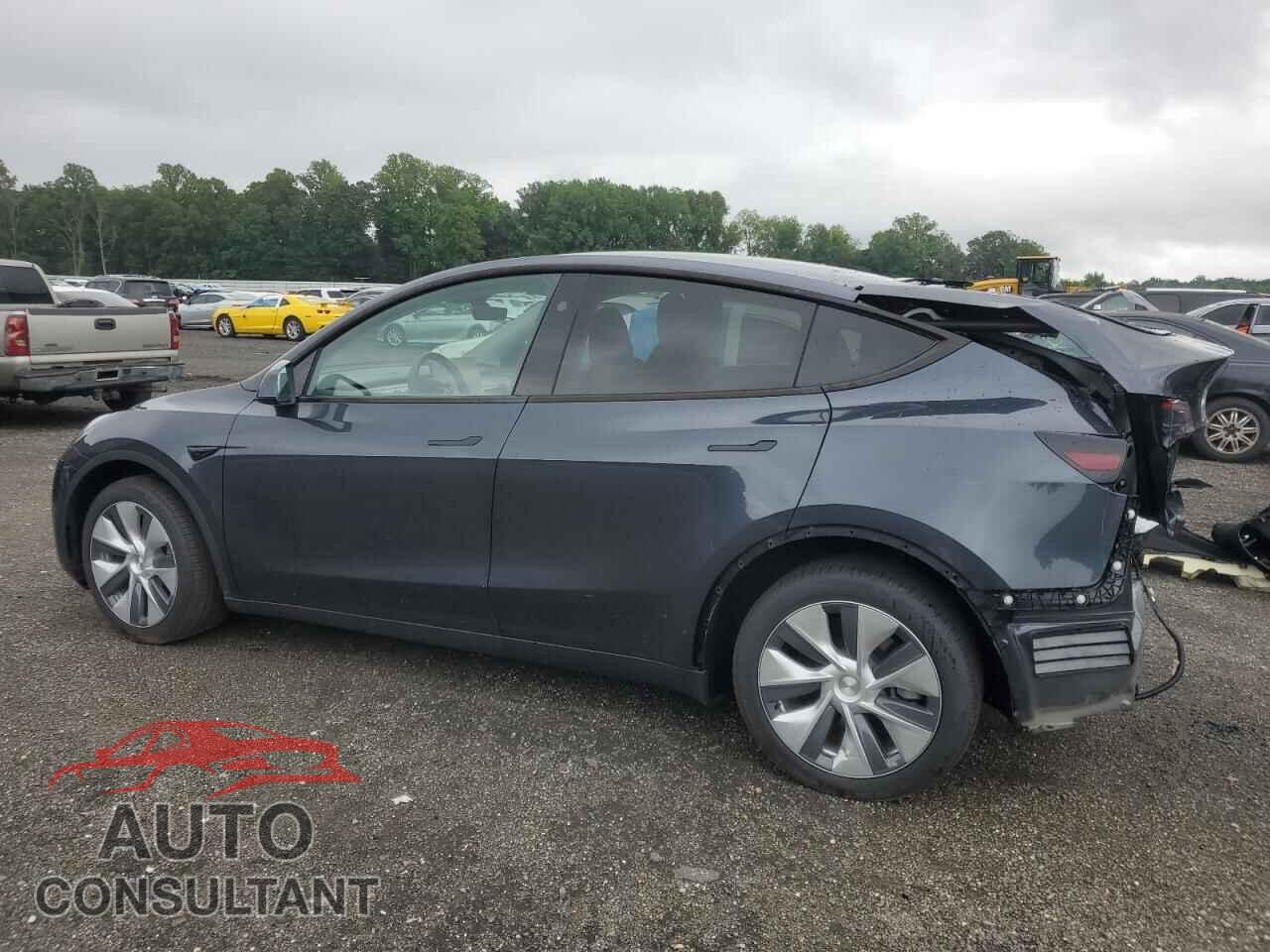 TESLA MODEL Y 2024 - 7SAYGDEEXRA275738